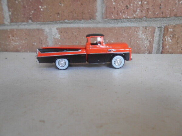 Menard O Scale  #279-9245 --1957 Dodge Sweptside Trucks Black & Orange - Image 3