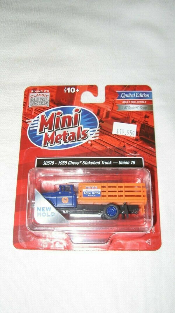 Classic Metal Works #30578 1955 Chevy Stakebed Truck (Union76)