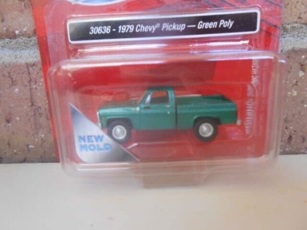 Classic Metal Works #30636 HO Scale 1979 Chevy Fleetside Pickup { Green Poly } - Image 3