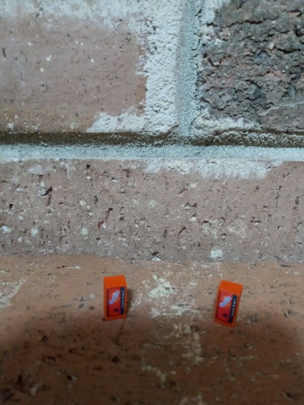 #2024 M&B N Scale Accessories Orange Sunkist  Machines (2 Per Pack) - Image 2