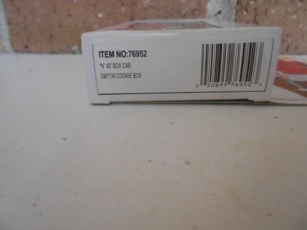 BACHMANN # 16952 N Scale 40' Box Car D&RGW Cookie Box - Image 4