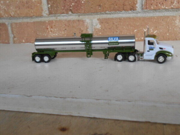 Trucks N' Stuff HO Scale Silva Peterbilt Tractor 579 & Tanker Trailers #400678 - Image 3