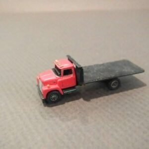 HO Scale Accessories Saddle 2 Per Pack #432