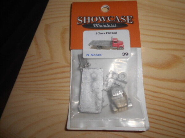 Showcase Miniatures N Scale I Class Flatbed Truck Kit #39 - Image 3