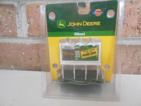 Athearn/John Deere Billboard Powr-Trol  N Scale Ready to Go/Pre-built # 10401