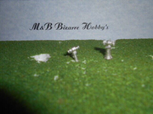 HO Scale Accessories Grinder On Stands #126 - Image 3