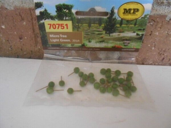MP Scenery Products Item  #70751 HO Scale Micro Tree Light Green