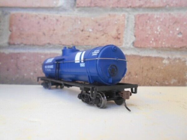 Walthers 931-1446 HO Scale 40' Tank Car Ready To Run Rail Link Petroleum Company - Image 3