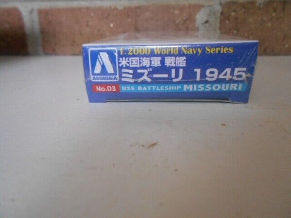 #9345 Aoshima Modle Kit Of The 1945 USS Aircraft Carrier Missouri 1:2000 Scale - Image 3
