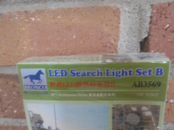Bronco #AB3569 LED Search Lights Set B  1/35 Scale - Image 4