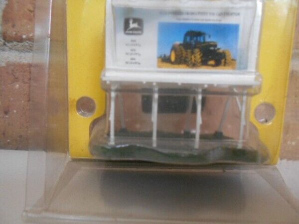Athearn/John Deere Billboard 6000 Series  N Scale Ready to Go/Pre-built # 10403 - Image 3