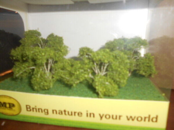 MP Scenery Products item # 70417 N-Scale 2" Snow Gum Premium Trees - Image 4