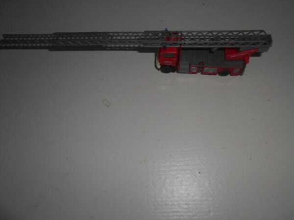HO Scale Accessories Durango Press Large Truck Tire & Rim  #DP-91