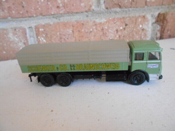 Brekina HO Scale Schenker Brannschweig Bussing 12000 Truck #746117 - Image 4
