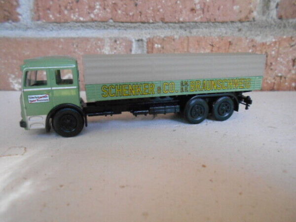 Brekina HO Scale Schenker Brannschweig Bussing 12000 Truck #746117 - Image 6