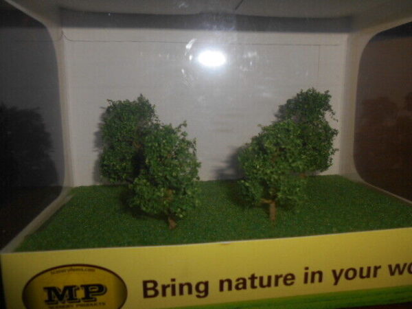 MP Scenery Products item # 70420 N-Scale 2" Sycamore Premium Trees - Image 3