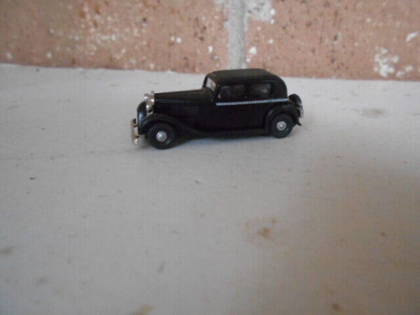 CLASSIC METAL WORKS HO Scale 41/46 Chevrolet Box Truck Sunbeam Bread #30319 - Image 2