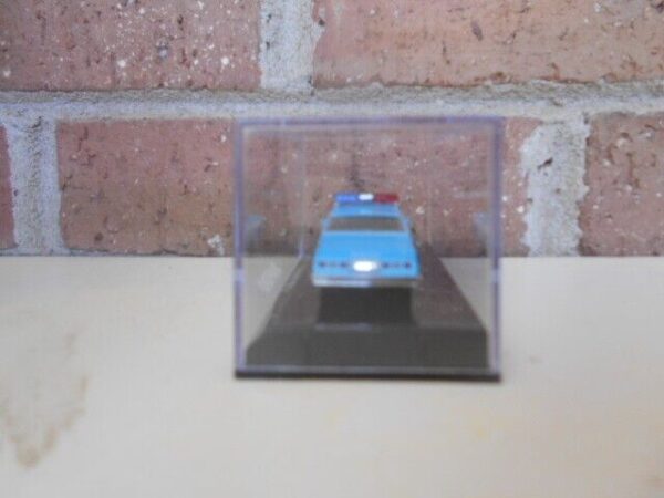 Rapido HO Scale Chevrolet Impala Sedan: Unmarked POLICE  (BLUE/White) #800009 - Image 3