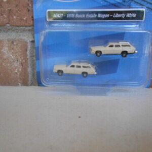 Classic Metale Works N Scale1976 Buick Estate Wagon Liberty White #50421