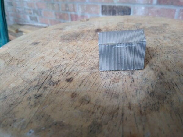 M & B Bizarres HO Scale Small Metal Storage Building #20004