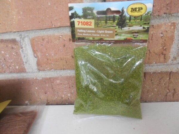 MP Scenery Products #71082 Falling Leaves Light Green Fine Medium Coarse