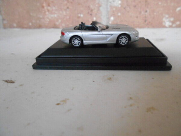 Mailbu Interational Dodge Viper RT/10 #00104 Silver - Image 4
