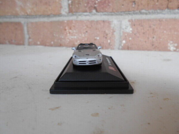 Mailbu Interational Dodge Viper RT/10 #00104 Silver - Image 5