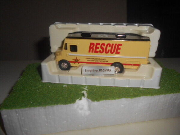Tin-Toys Huntington County Sheriff's Department Rescue 18906-D - Image 3