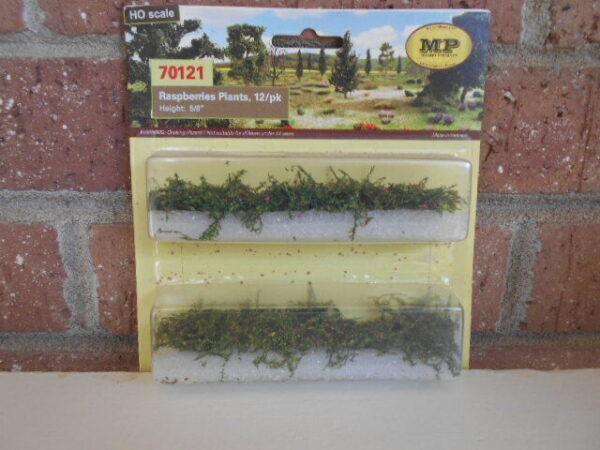 MP Scenery Products item #70121 HO Raspberries Plants 12/PK 5/8" - Image 3