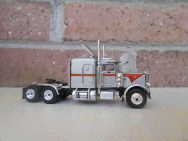 Brekina HO Scale Classic 3-Axle Peterbilt 359 Truck Tractor Silver/Orange #85712