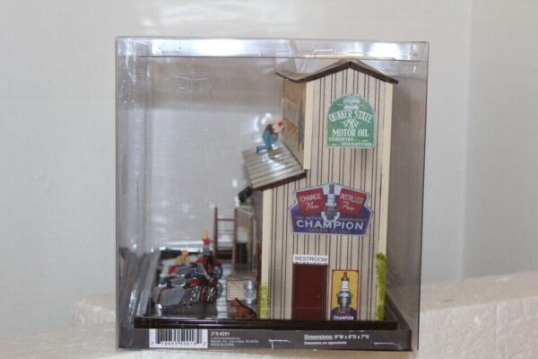 Menarnds #275-9251 O-1:48 Scale Moe's Cycle Shop With 4.5-volt power supply - Image 3