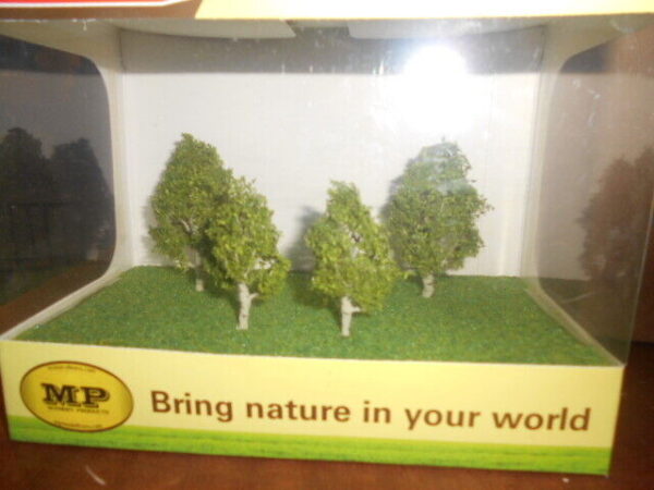 MP Scenery Products item # 70426 N-Scale 2" Birch Premium Trees