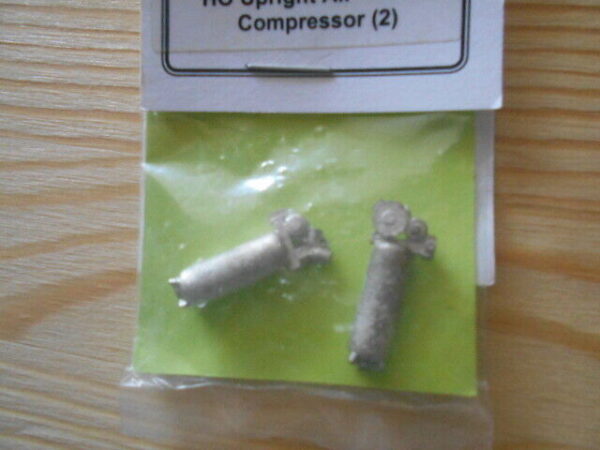 HO Scale Accessories Durango Press Upright Compressor #DP-82 - Image 2