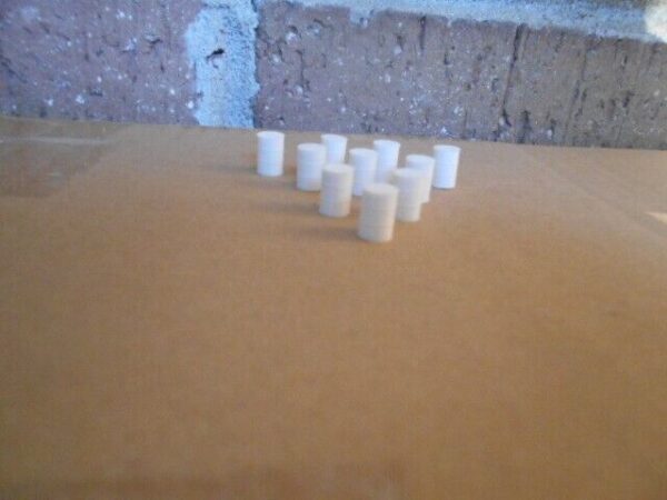 #6314 M&B HO Scale White 55 Gallon Drums (10 Per Pack) - Image 2