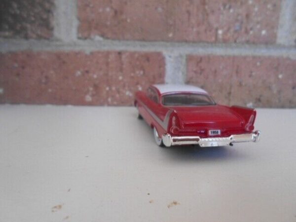 Menard O Scale  #279-9236 1958 Plymmouth Fury Red & White - Image 2