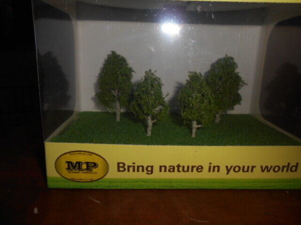 MP Scenery Products item # 70426 N-Scale 2" Birch Premium Trees - Image 3