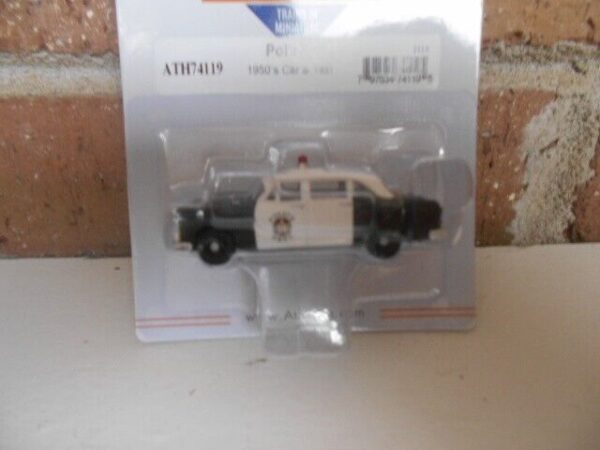 Athearn 1950' Police Car White & Black HO Scale #74119 - Image 2