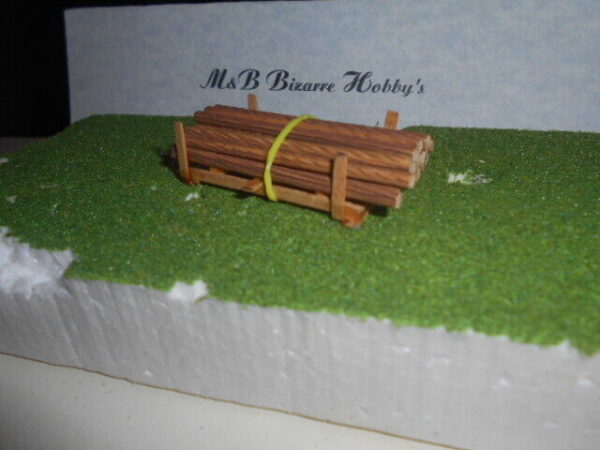 #5002 M&B HO Scale Pallet Of Logs Stack - Image 3