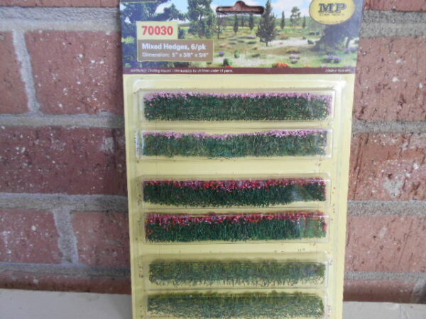 MP Scenery Products item # 70030 Mixed Hedges 6/pk 5"x 3/8" x 5/8"