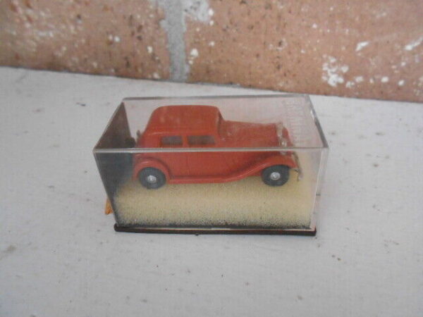 Brekina HO Scale W-240 Wanderer Seden 4 Door Orange & Orange  #0001704
