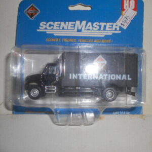 Scene Master International 4300 Single Axle Box Van #949-11292