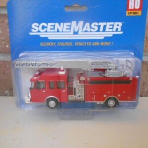 HO Scale Walthers Scene Master 949-13801 Heavy-Duty Fire Department Ladder Truck