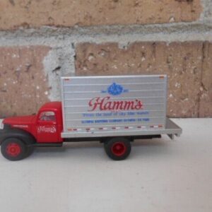 CLASSIC METAL WORKS HO Scale 41/46 Chevrolet Hamm's Water Box Truck #30319