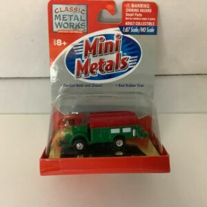 CLASSIC METAL WORKS HO Scale 53' White 3000 Fuel Delivery Truck #30112 R/G