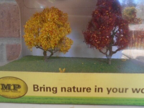 MP Scenery Products Item #70515 HO Scale Premiun Autumn Deciduo Trees 3'' to 4'' - Image 2
