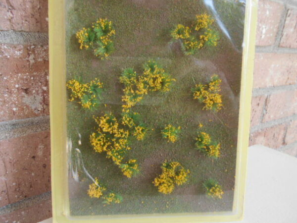MP Scenery Products Item #70206 - HO Scale - Meadow Yellow -5"x 6-1/8" 1/pk - Image 3