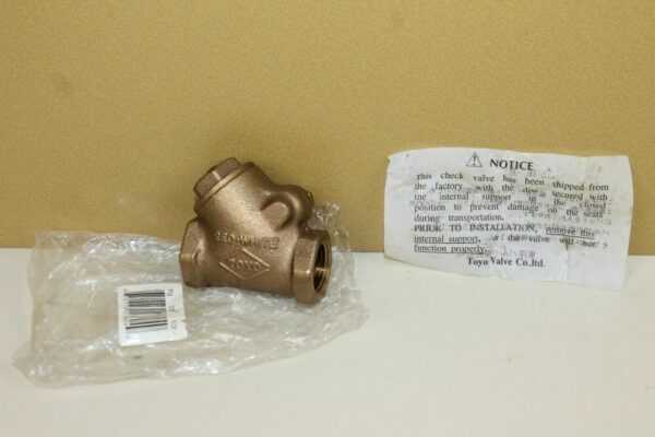 TOYO Red-White 1/2" Check Valve 125 S 200 WOG