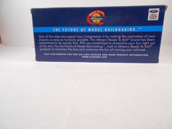 Athearn DHE Ford "C" & 28' Wedge Trailer Item #ATH91031 - Image 15