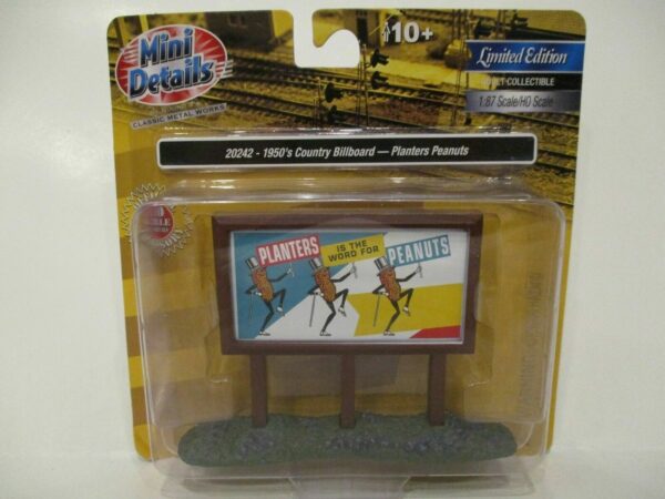 Classic Metal Works #30568 Planters Peanuts Truck/Planters Peanuts Billboard - Image 6
