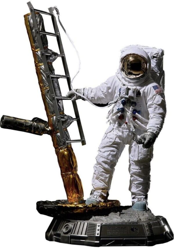 BZW #47946 BLITZWAY Astronaut (Apollo 11: LM-5 A7L NASAver.) 1:40  Figure Statue - Image 7